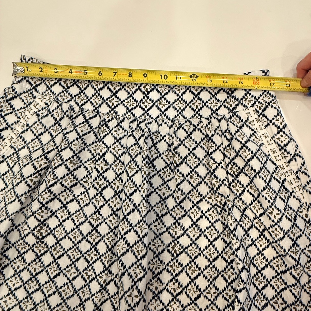 LOFT Black and White Patterned Mini Skirt - Picture 4 of 8